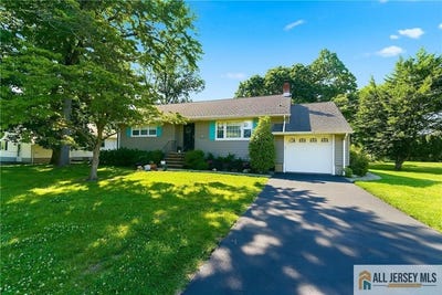 /international/us/708-sunbrite-lane-piscataway-nj-110108570949/