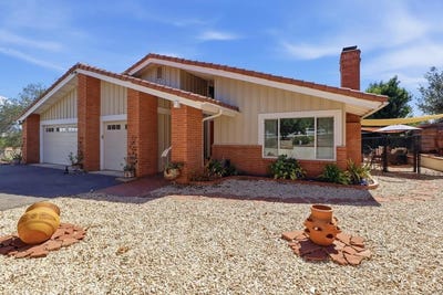 /international/us/338-vista-del-indio-fallbrook-ca-110110387710/
