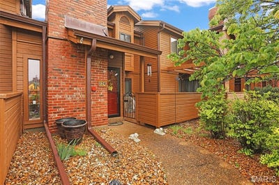 /international/us/224-hemingway-lane-weldon-spring-mo-110107690322/
