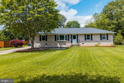 /international/us/9608-middleridge-court-brandywine-md-110099539317/