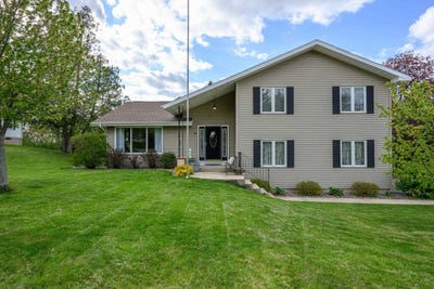 /international/us/183-greenhill-circle-milton-wi-110107779714/