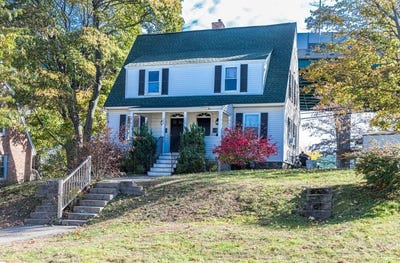 /international/us/23-concord-way-portsmouth-nh-110108502777/