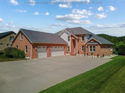 /international/us/226-peyton-circle-winfield-wv-110120614468/