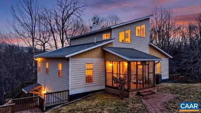 /international/us/62-summit-ct-roseland-va-110106277094/