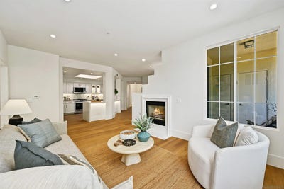 /international/us/12370-carmel-country-rd-unit-105-san-diego-ca-110101301438/