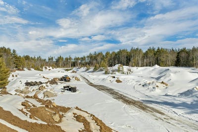 /international/us/65-archers-pond-road-ossipee-nh-110106187753/