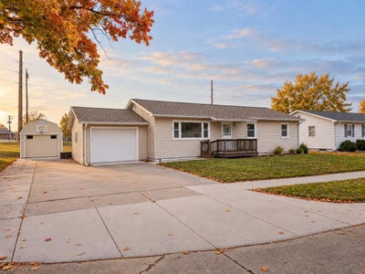 /international/us/1208-grant-ave-norfolk-ne-110109668757/