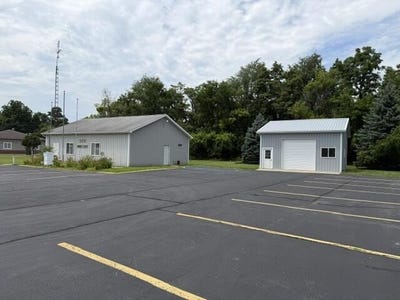 /international/us/8777-red-arrow-highway-watervliet-mi-110119373423/
