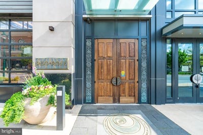 /international/us/930-rose-avenue-rockville-md-110107404601/