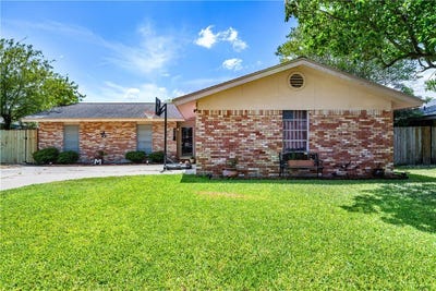 /international/us/809-s-24th-street-kingsville-tx-110101209914/?lang=en
