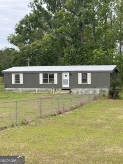 /international/us/903-sam-beasley-road-lyons-ga-110107878887/