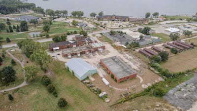 /international/us/1703-e-lakeshore-drive-storm-lake-ia-110102758074/