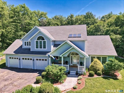 /international/us/170-valley-view-road-thomaston-ct-110108775682/