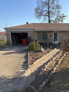 /international/us/601-green-st-dardanelle-ar-110120499573/