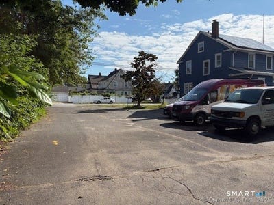 /international/us/1213-wood-avenue-bridgeport-ct-110108058857/