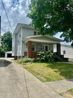 /international/us/507-e-walnut-st-robinson-il-110108666247/