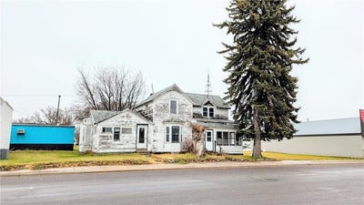 /international/us/1003-central-avenue-walhalla-nd-110101231833/