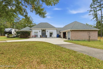 /international/us/115-oak-allee-drive-picayune-ms-110103761403/