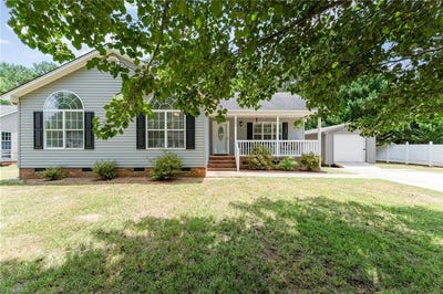 /international/us/704-logan-lane-liberty-nc-110100920556/