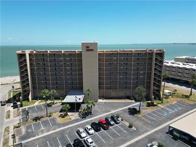 /international/us/4000-surfside-boulevard-corpus-christi-tx-110108010919/