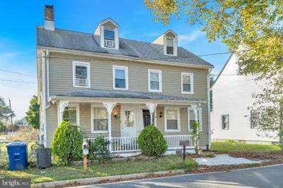 /international/us/19-pleasant-street-southampton-nj-110107192414/