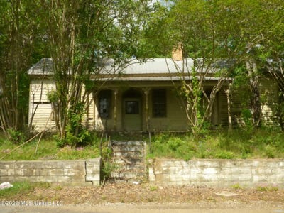 /international/us/261-holmes-street-liberty-ms-110107611704/