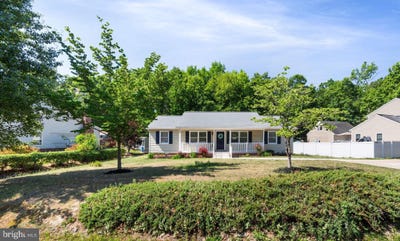 /international/us/10722-lovett-drive-fredericksburg-va-110107553964/