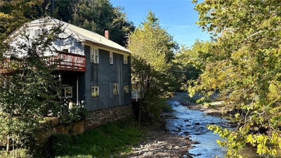 /international/us/6-county-route-121-callicoon-ny-110120001014/