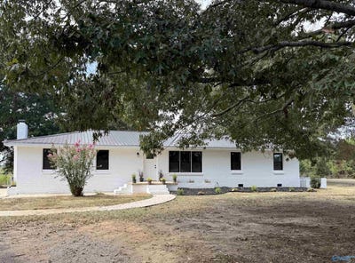 /international/us/2655-cedar-bluff-road-centre-al-110110275227/
