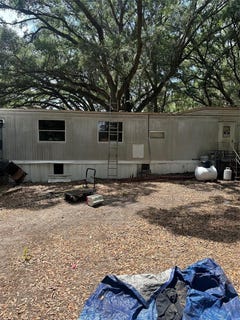 /international/us/9068-se-12th-drive-webster-fl-110107784716/