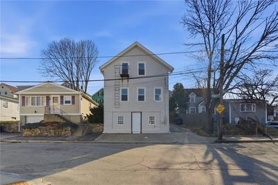 /international/us/35-gray-street-providence-ri-110106669989/