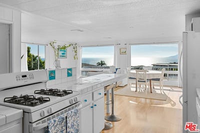 /international/us/29500-heathercliff-malibu-ca-110101142626/