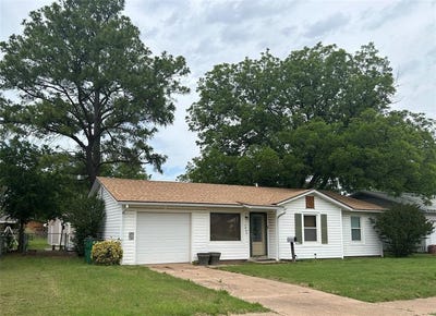 /international/us/1002-w-bloodworth-olney-tx-110107859875/
