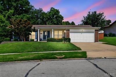 /international/us/13211-windygate-lane-st-louis-mn-110109773819/