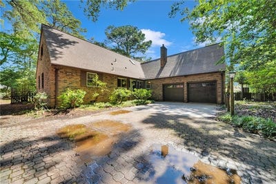 /international/us/105-cove-crescent-yorktown-va-110108446411/