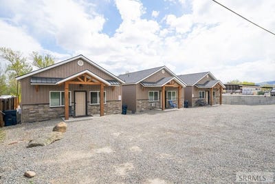 /international/us/315-riverfront-drive-salmon-id-110107800804/
