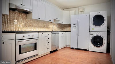 /international/us/8340-greensboro-drive-mclean-va-110108447402/