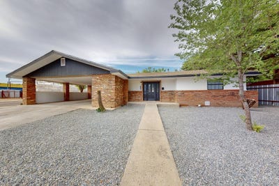 /international/us/807-torres-drive-belen-nm-110099892357/