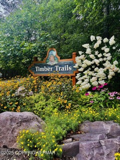 /international/us/5240-pioneer-trail-pocono-pines-pa-110101349205/?lang=en