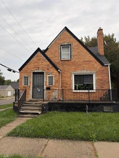 /international/us/19230-packard-street-detroit-mi-110120613877/