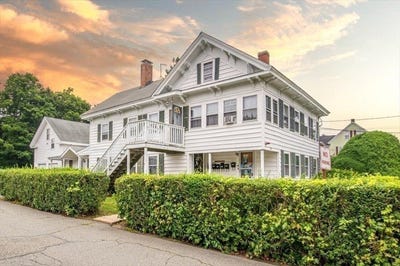 /international/us/84-pearl-st-stoughton-ma-110108399259/