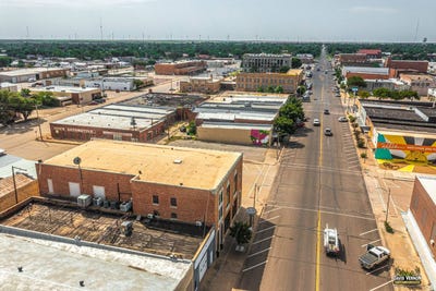 /international/us/1423-1501-main-street-vernon-tx-110102026039/