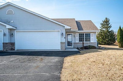 /international/us/620-circle-pine-drive-new-richmond-wi-110108383350/
