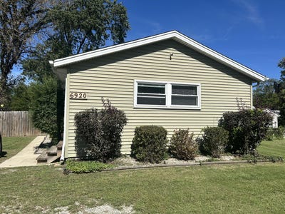 /international/us/6920-w-134th-avenue-cedar-lake-in-110120043105/
