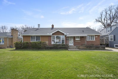 /international/us/139-w-madison-street-villa-park-il-110106622056/