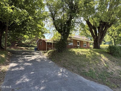 /international/us/401-spring-street-jonesborough-tn-110108606479/