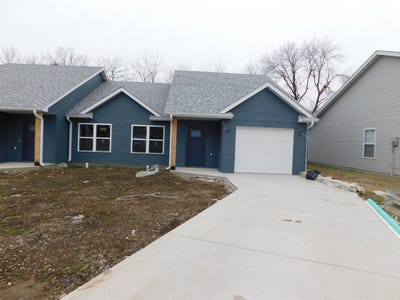 /international/us/105-margarita-court-centralia-mo-110100208264/