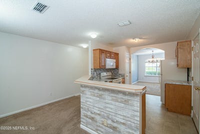 /international/us/2631-tuscany-glen-drive-orange-park-fl-110098989036/