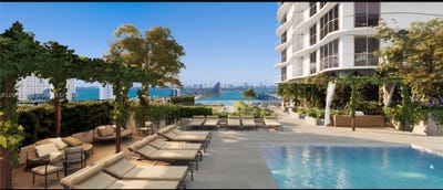 /international/us/1400-biscayne-boulevard-miami-fl-110120020713/