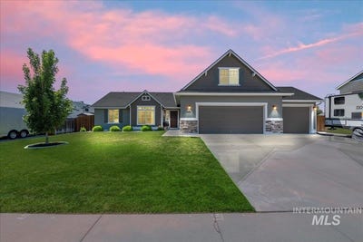 /international/us/645-sw-nugget-st-mountain-home-id-110100994484/